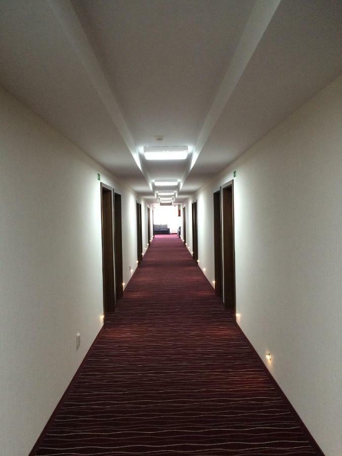 Hotel Dyminy Kielce Exterior photo