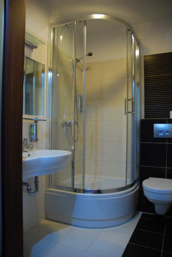 Hotel Dyminy Kielce Exterior photo